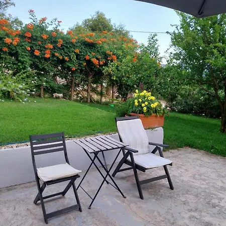 Konstantinas House, A Touch Of Nature & Sea * Ferendinata