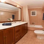 بيت للعطل Konstantinas House, A Touch Of Nature & Sea